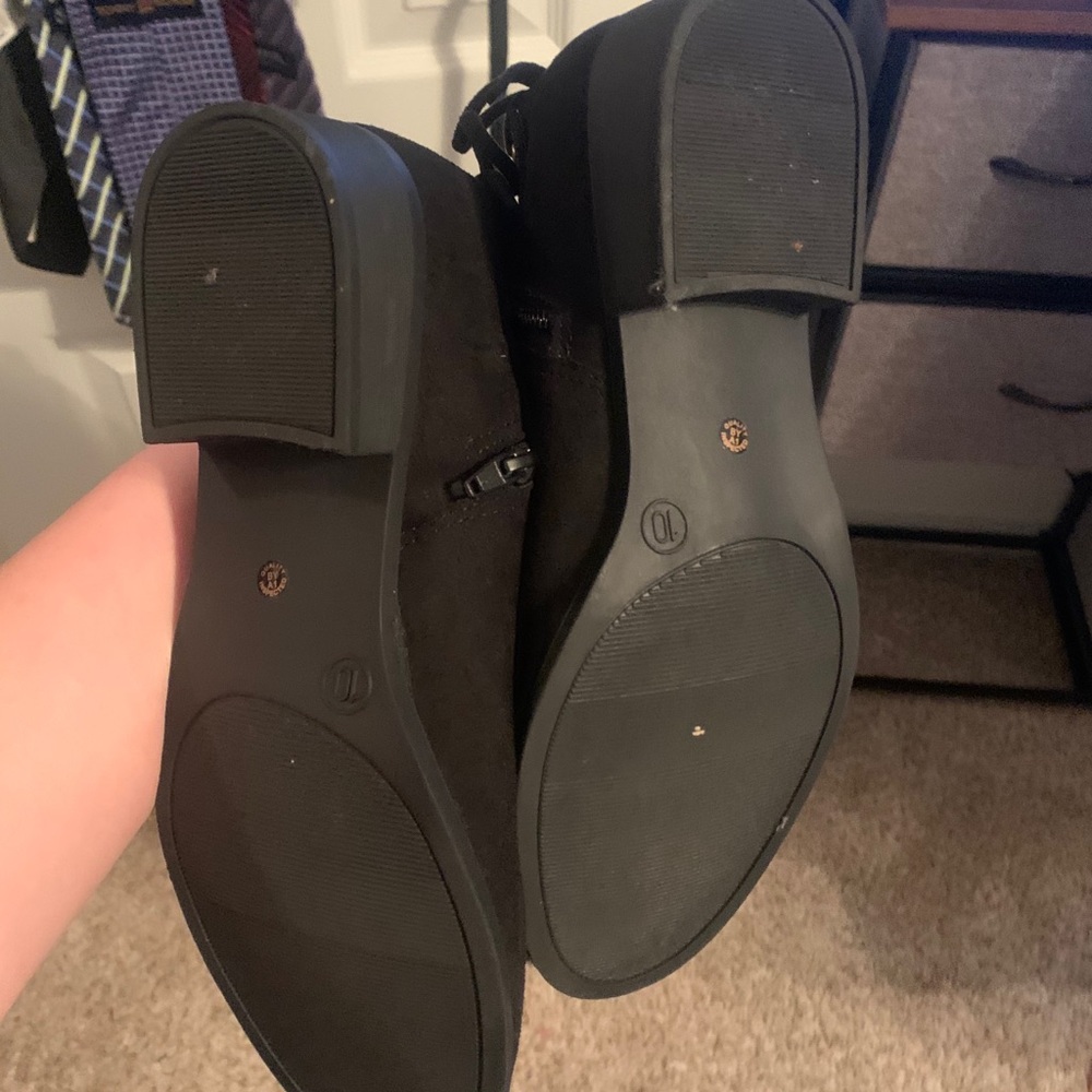 Boots - Picture 2 of 4
